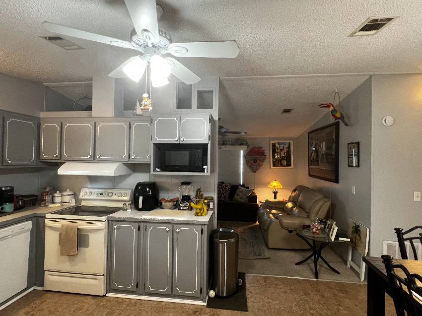 618 Century Drive a Winter Haven, FL Mobile or Manufactured Home for Sale